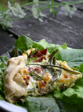 Recipe - Quiche with fresh garlic scape  - - Recipes with fermented garlic scapes – Le Petit Mas organic garlic and garlic scape farm in Quebec (Canada) 